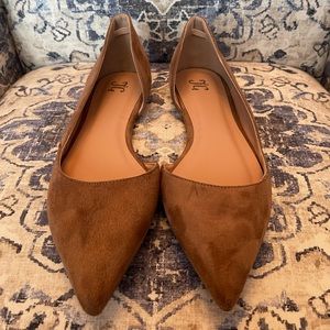 Journee Collection Cognac Flats